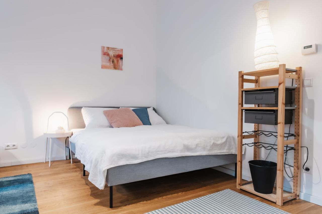 Cozy Apartment, 2 Private Terraces, 8 Min To City Center Wien Eksteriør bilde