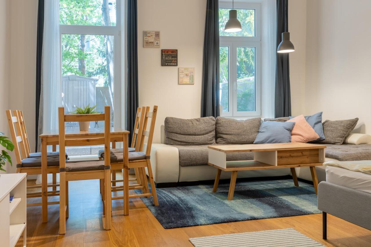 Cozy Apartment, 2 Private Terraces, 8 Min To City Center Wien Eksteriør bilde