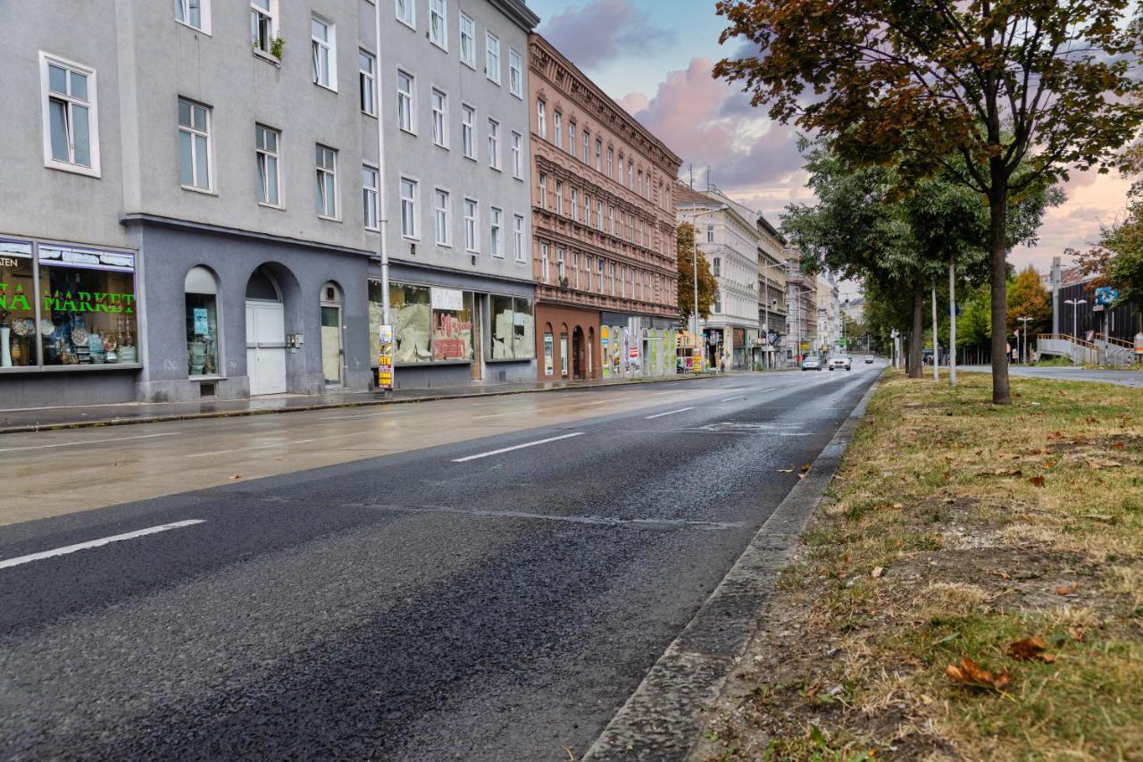 Cozy Apartment, 2 Private Terraces, 8 Min To City Center Wien Eksteriør bilde